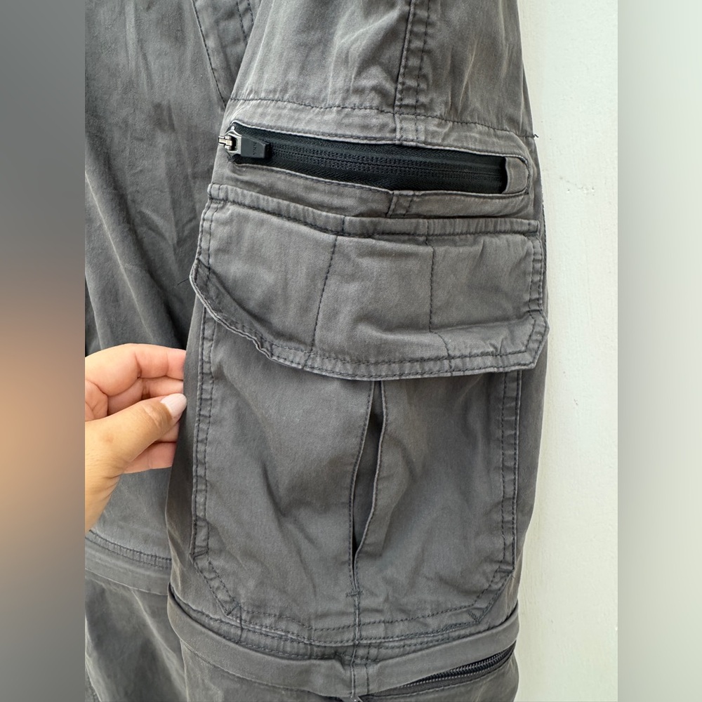 Men's Gray Convertible Cargo Pants - Picture 5 of 7